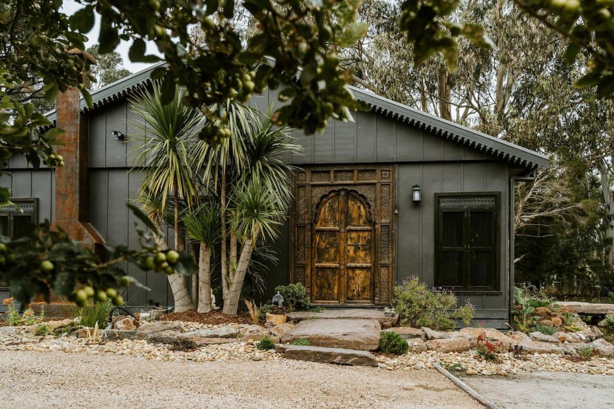 Villa The Temple - Country Farm Retreat Launching Place Exterior foto