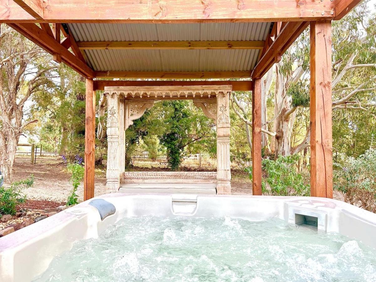 Villa The Temple - Country Farm Retreat Launching Place Exterior foto