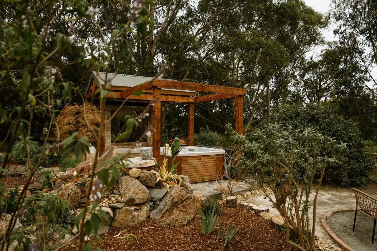 Villa The Temple - Country Farm Retreat Launching Place Exterior foto